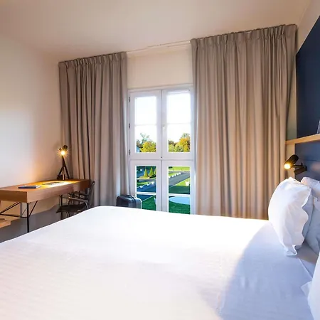 Mercure Chantilly & Conventions (adults Only) 4* Vineuil-Saint-Firmin