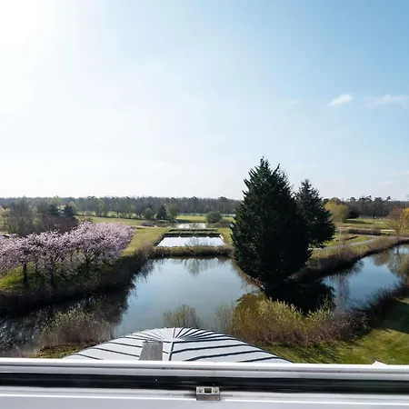 Mercure Chantilly & Conventions (adults Only) Vineuil-Saint-Firmin