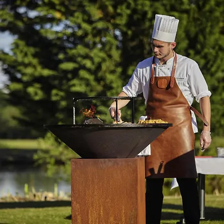 Mercure Chantilly & Conventions (adults Only) Hotel 4*