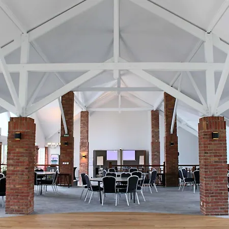 Mercure Chantilly & Conventions (adults Only) Otel Vineuil-Saint-Firmin