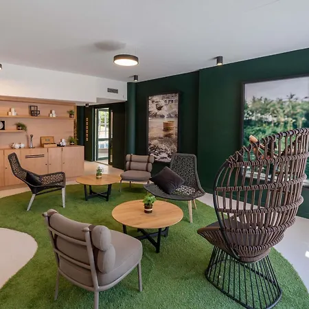 Mercure Chantilly & Conventions (adults Only) Hotel Vineuil-Saint-Firmin