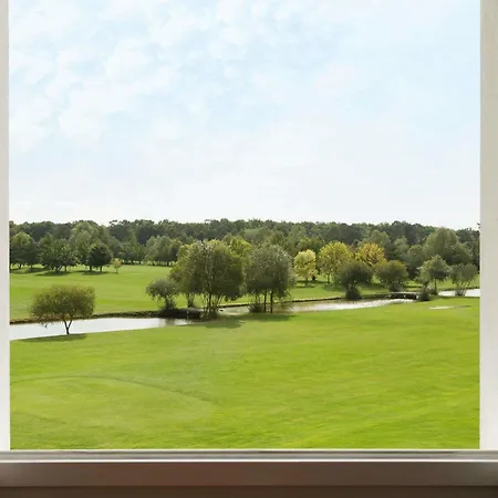 Mercure Chantilly & Conventions (adults Only) Vineuil-Saint-Firmin