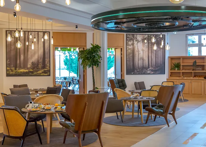 Mercure Chantilly & Conventions (adults Only) Vineuil-Saint-Firmin