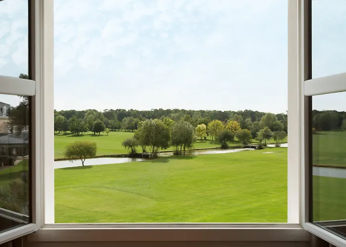 Mercure Chantilly & Conventions (adults Only) Hotel Vineuil-Saint-Firmin