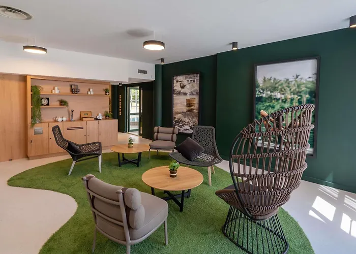 Mercure Chantilly & Conventions (adults Only) Hotel Vineuil-Saint-Firmin